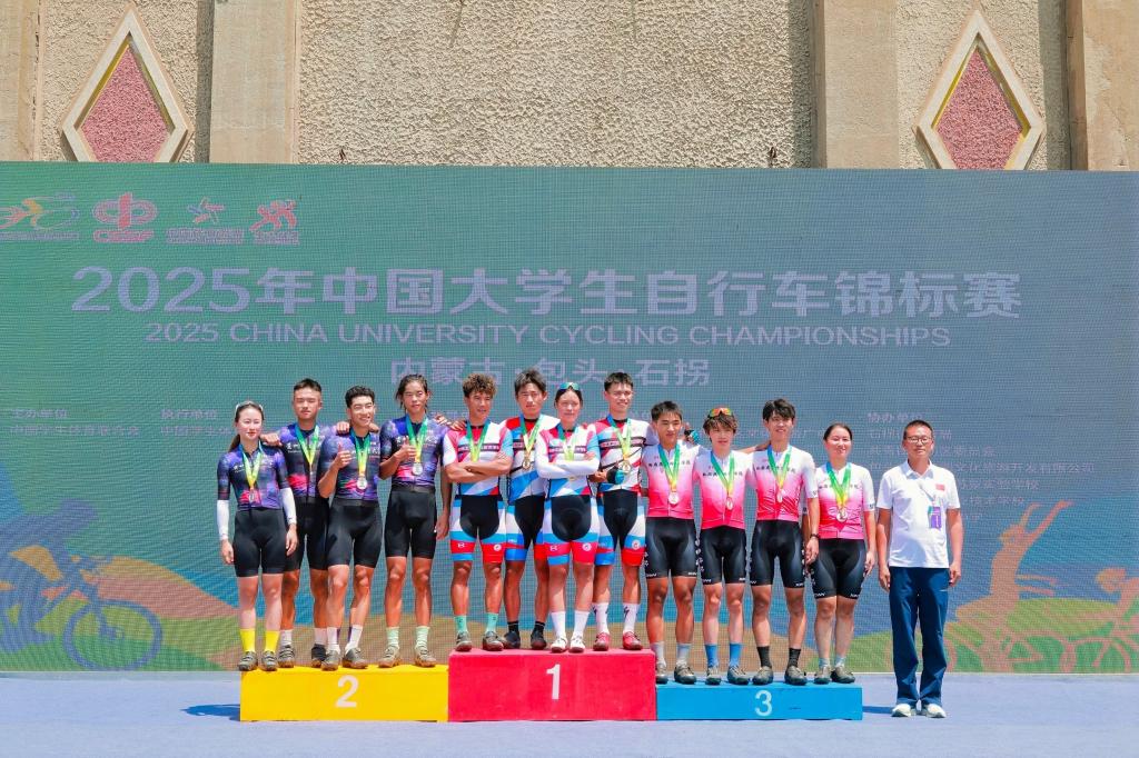 喜报｜我院学子闪耀全国赛场！斩获2025年中国大学生自行车锦标赛三金一银一铜
